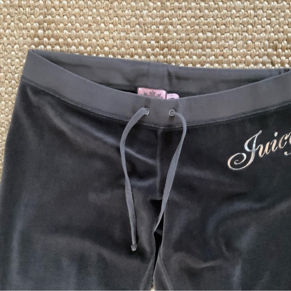 JUICY COUTURE ORIGINAL FLARE PANT COTTON/POLYESTER BLAND IN GRAY SIZE S . - Picture 4 of 9